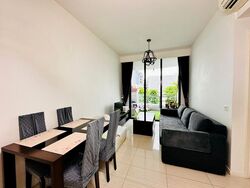 sky-green photo thumbnail #2